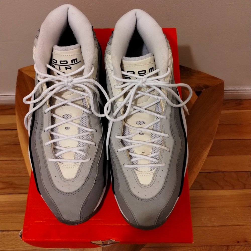 NIKE AIR ZOOM FLIGHT 96 - 317980-101 White/Black/Gray Size Men 10